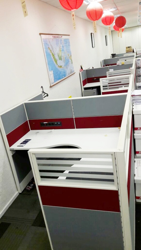 DISKON HARGA MEJA KANTOR PARTISI  Jaya Office Furniture